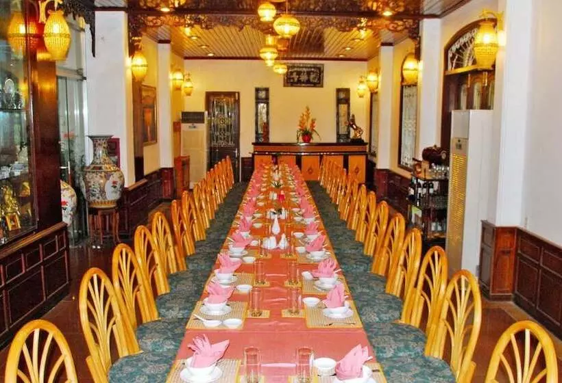 هتل Areca