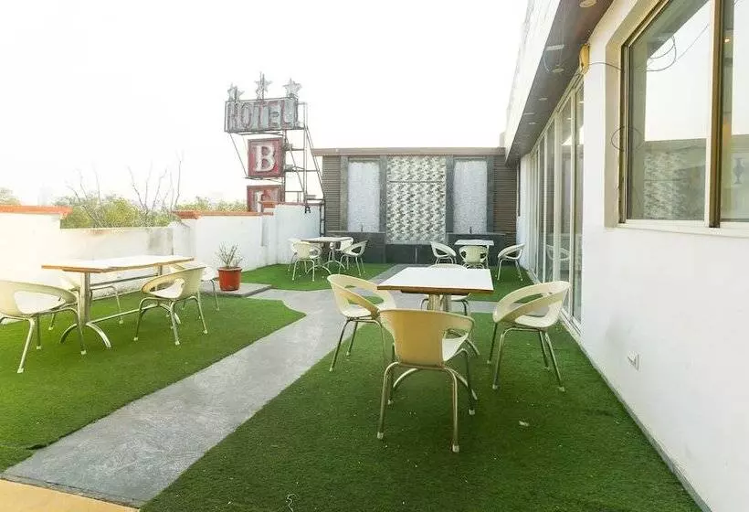 בית מלון כפרי Blessings On Road Near New Delhi Railway Station