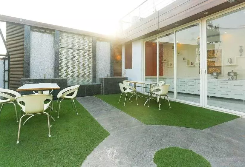 בית מלון כפרי Blessings On Road Near New Delhi Railway Station