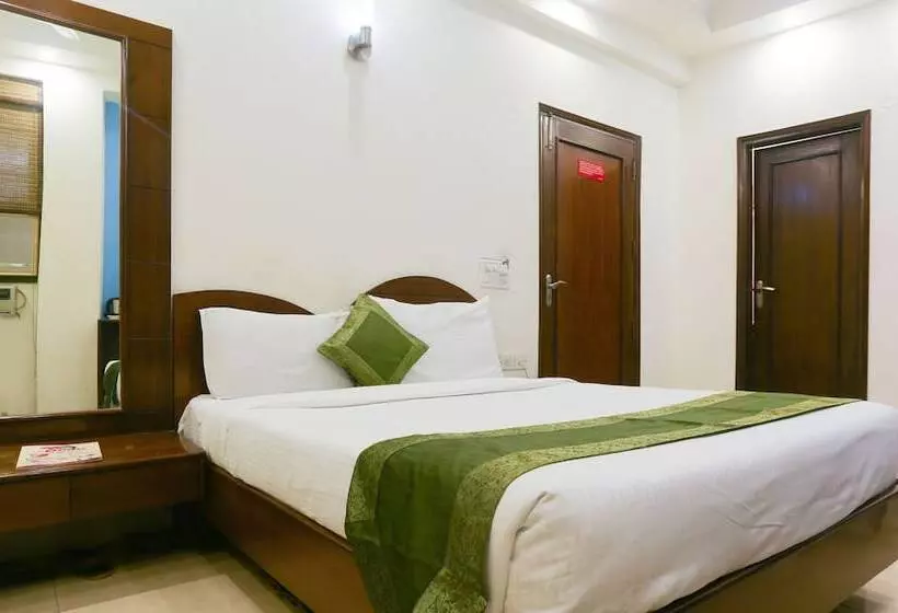 בית מלון כפרי Blessings On Road Near New Delhi Railway Station