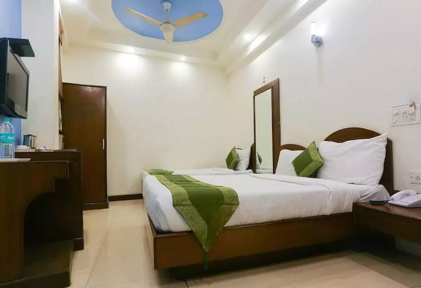 בית מלון כפרי Blessings On Road Near New Delhi Railway Station