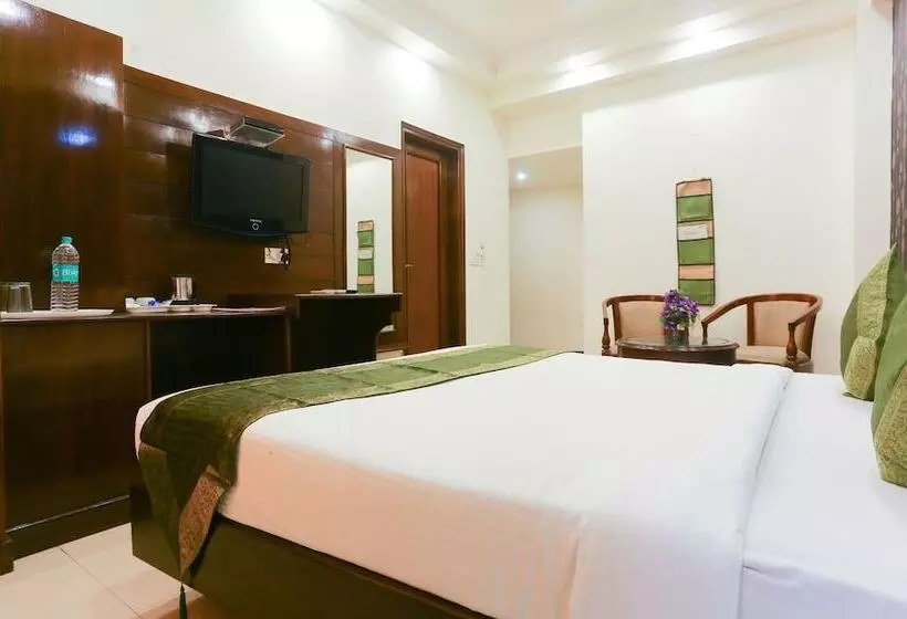 בית מלון כפרי Blessings On Road Near New Delhi Railway Station