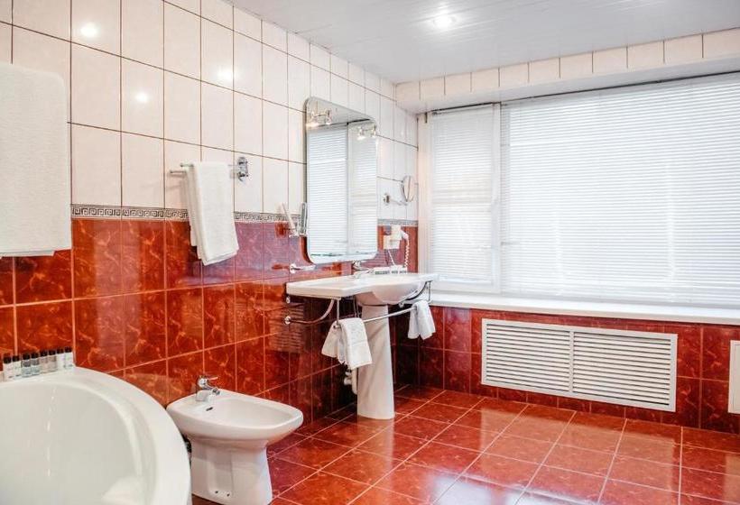 هتل Derzhavinskaya-tambov