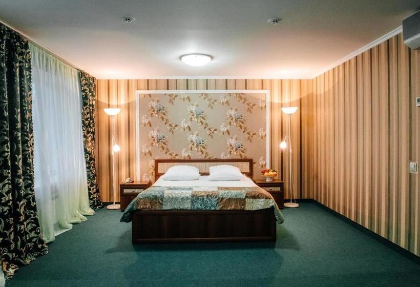 هتل Derzhavinskaya-tambov