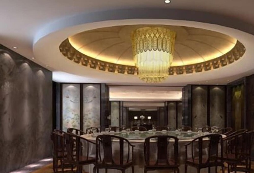 فندق Howard Johnson Shipu Plaza Ningbo