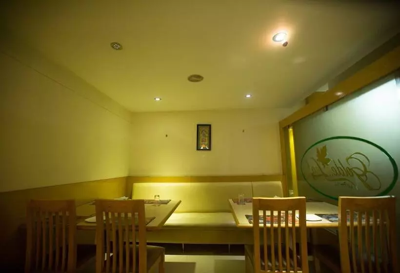 هتل Mahalaya Residency