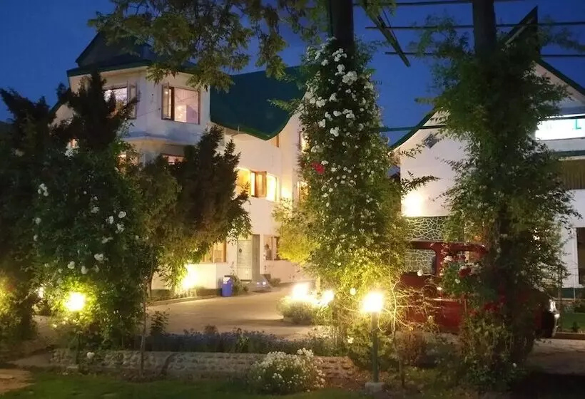 Hotel Mirage