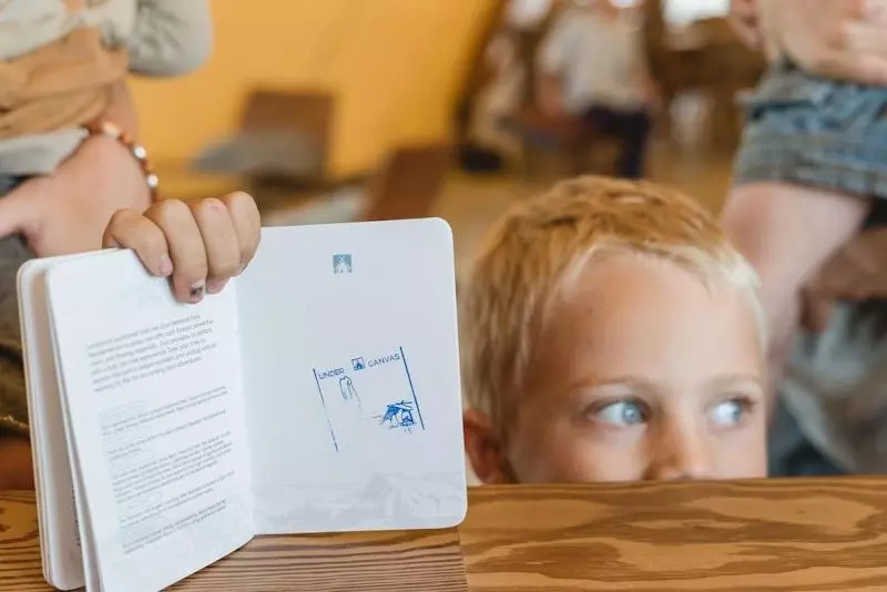 ホテル Under Canvas West Yellowstone