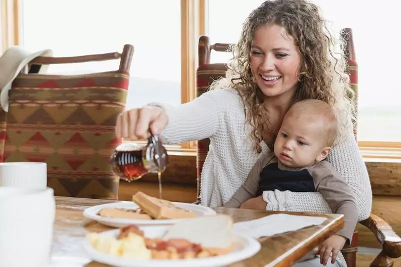 ホテル Under Canvas West Yellowstone