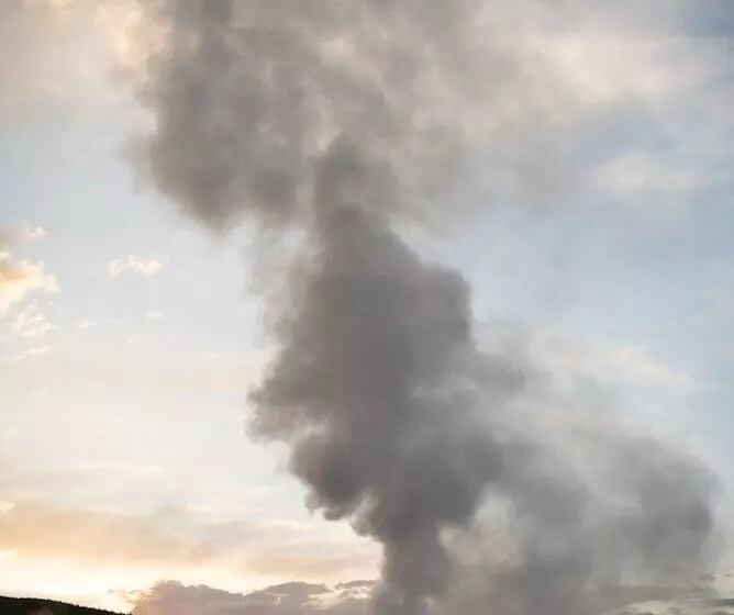 ホテル Under Canvas West Yellowstone