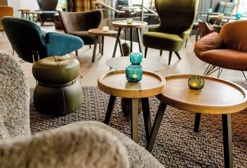 Motel One Edinburgh Royal