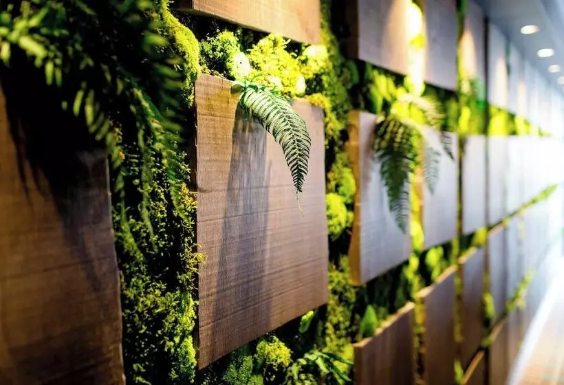 Motel One Edinburgh Royal