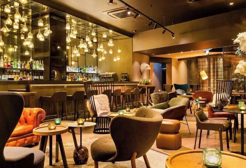 Motel One Edinburgh Royal