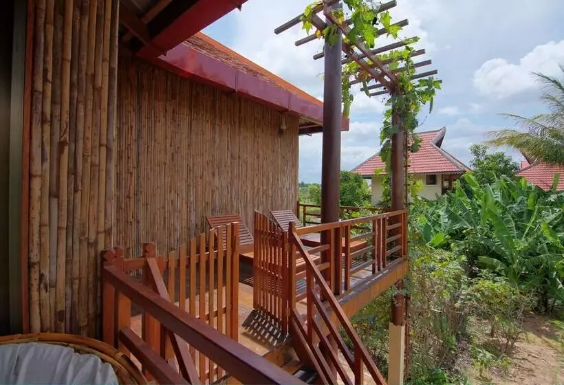 Palm Village Resort & Spa