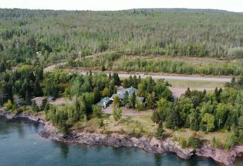 Retkeilymaja Thomsonite Inn On Lake Superior