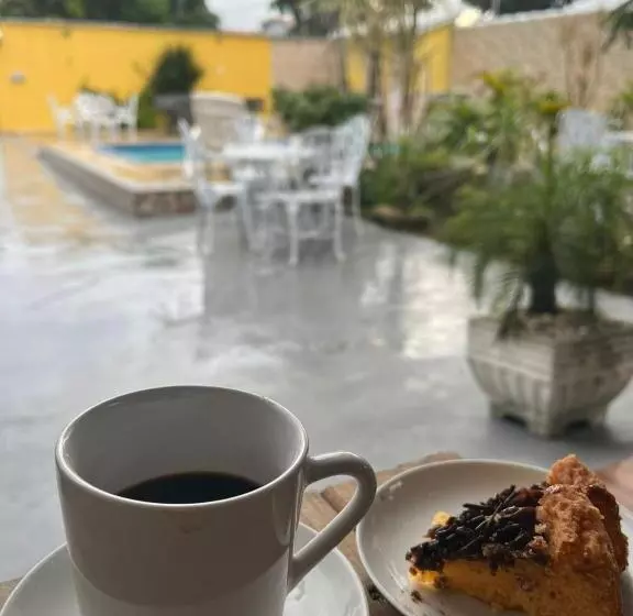 Aamiaismajoitus (B&B) Suites Sol De Inverno Itaipuaçu