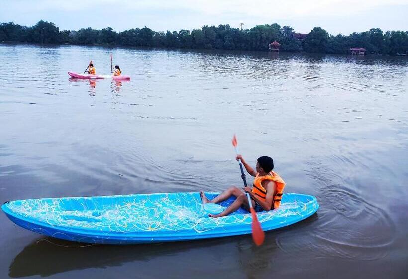 فندق Kampot Riverfront Boutique