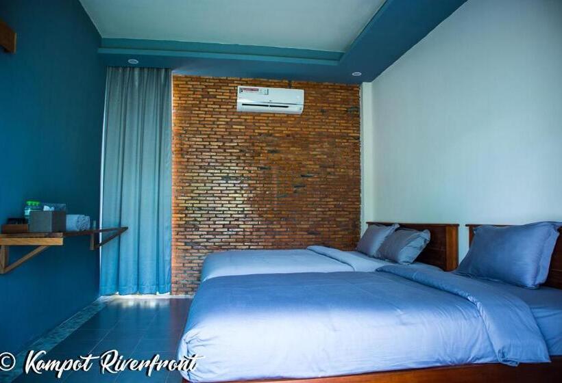 فندق Kampot Riverfront Boutique