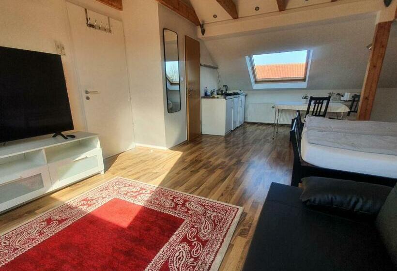 Пансион Apartments Am Kanal 2