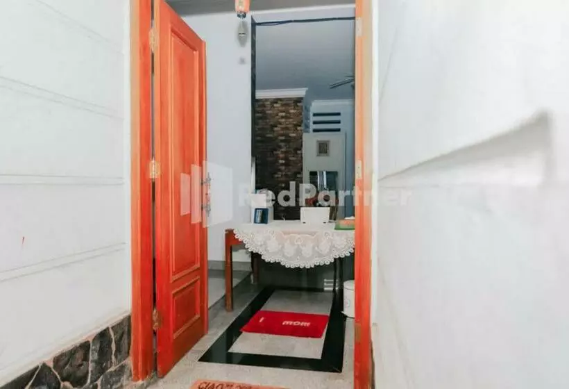 ホテル Kota Padi Homestay Cianjur Syariah Redpartner
