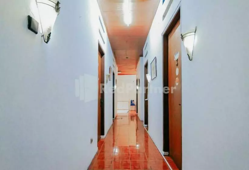 ホテル Kota Padi Homestay Cianjur Syariah Redpartner