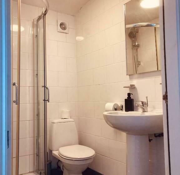 Pensió Bloomfield  At Stayboom