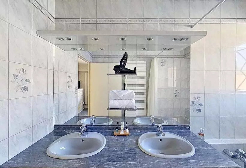 Majatalo Les Jardins De La Muse, Piscine Couverte, Spa Et Fitness