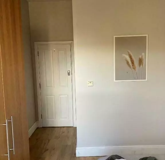 پانسیون Bloomfield  At Stayboom