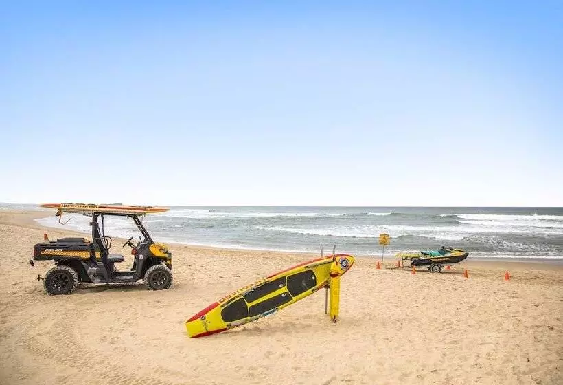 Hotelli Holiday Inn Express & Suites Sunshine Coast, An Ihg