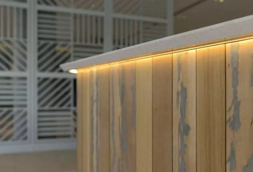 Hotelli Holiday Inn Express & Suites Sunshine Coast, An Ihg