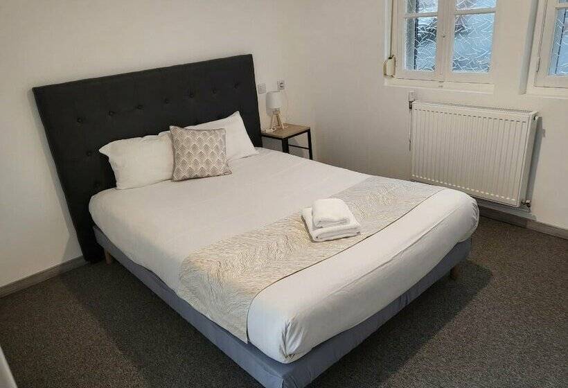 ホテル Hôtel Restaurant Le Picardie