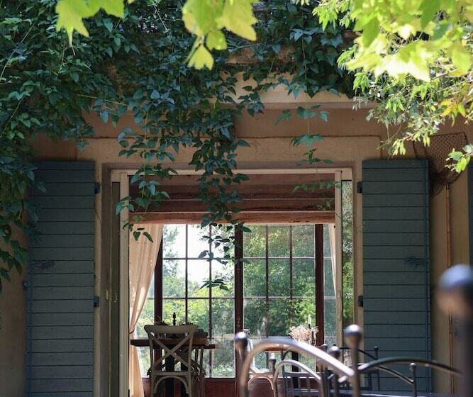 بنسيون Domaine Du Moulin De Villefranche