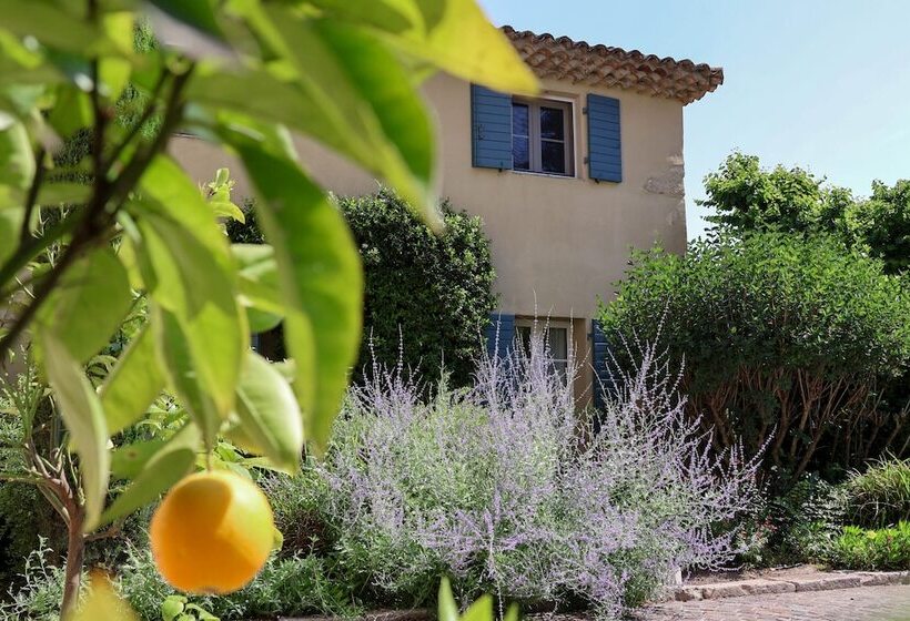 بنسيون Domaine Du Moulin De Villefranche