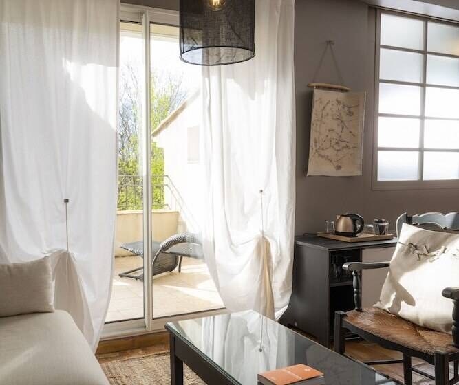 بنسيون Domaine Du Moulin De Villefranche