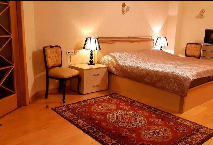 پانسیون Monument Guesthouse