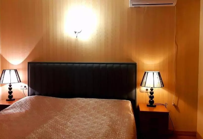پانسیون Monument Guesthouse