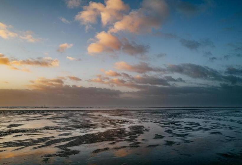 پانسیون Seaside 43