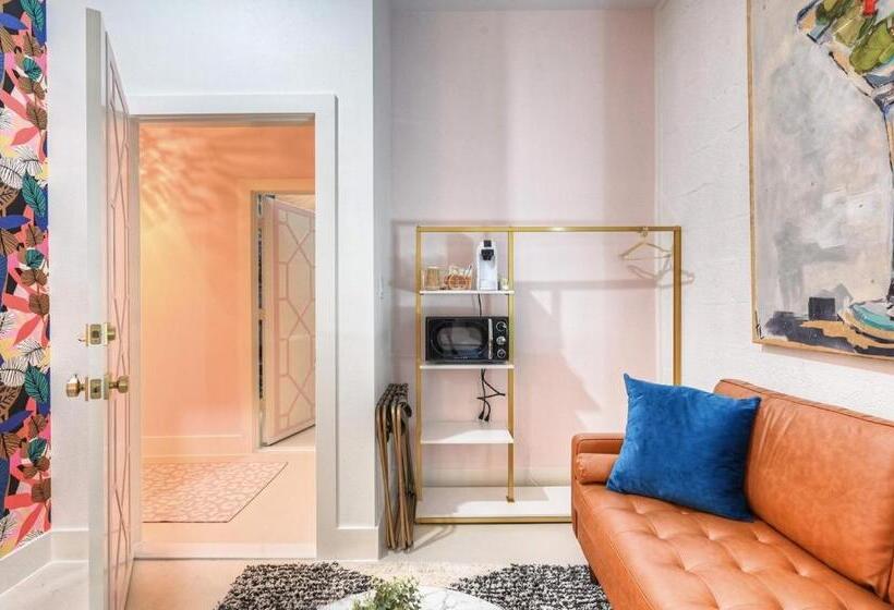 The Oleander Hotel Room 10