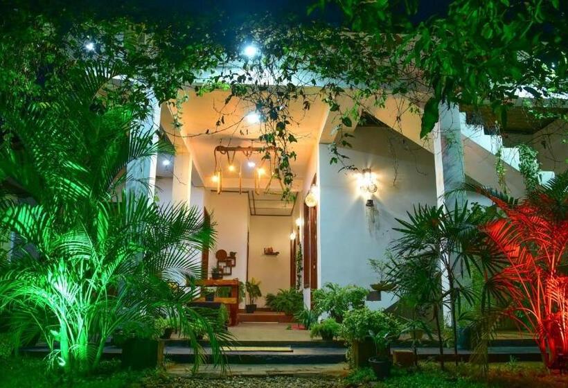 Bed and Breakfast Menara Green Inn