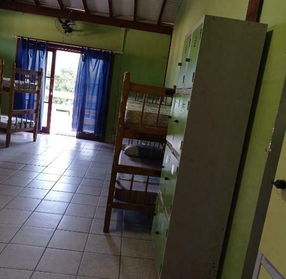 Girassol Hostel By Katita