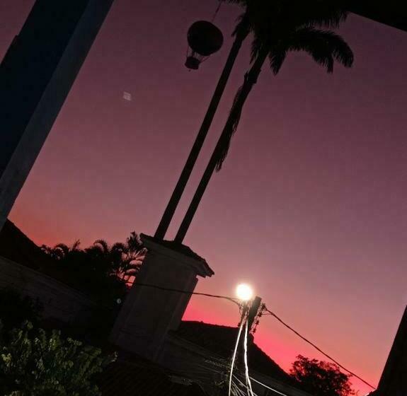 Girassol Hostel By Katita