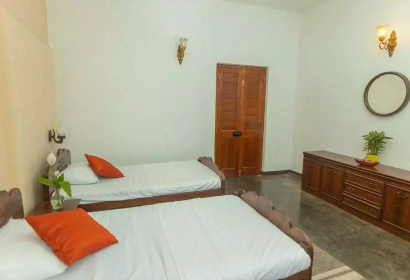 Hotel Agra Kandy