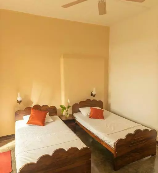 Hotel Agra Kandy