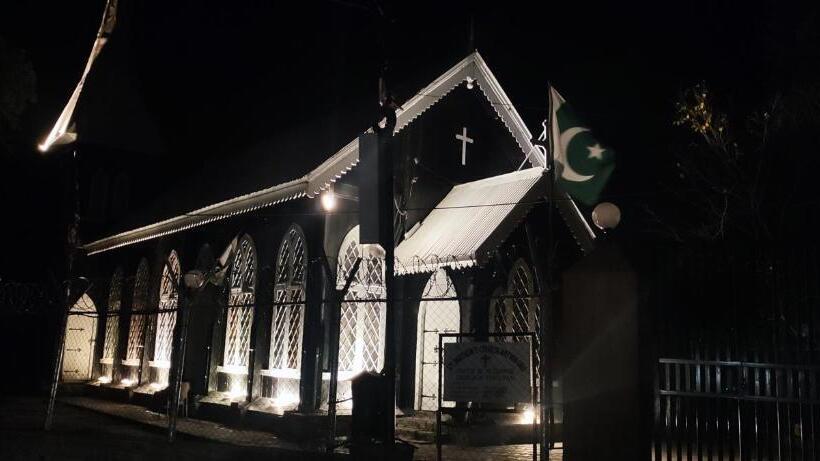 پانسیون Sunrise Rest House