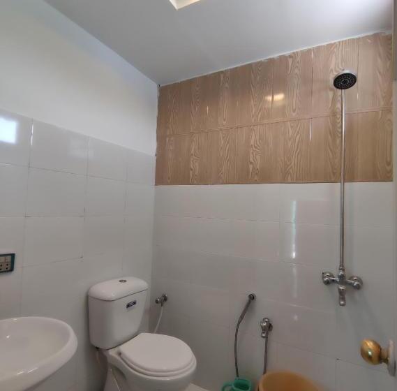 پانسیون Sunrise Rest House