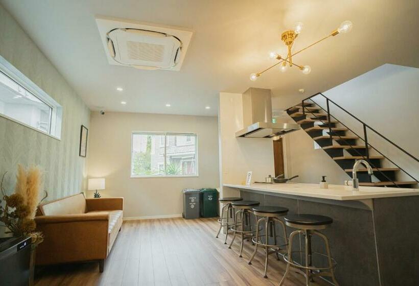 旅馆 Orange County Guest House