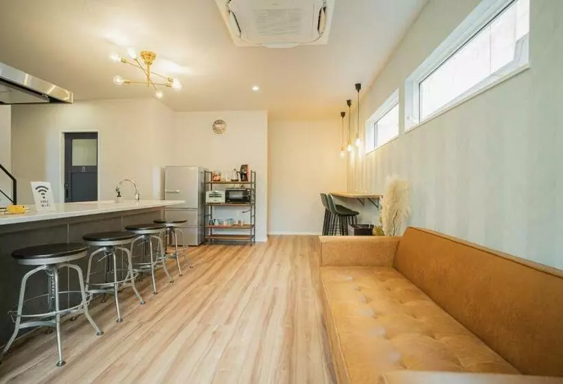 ユースホステル Orange County Guest House