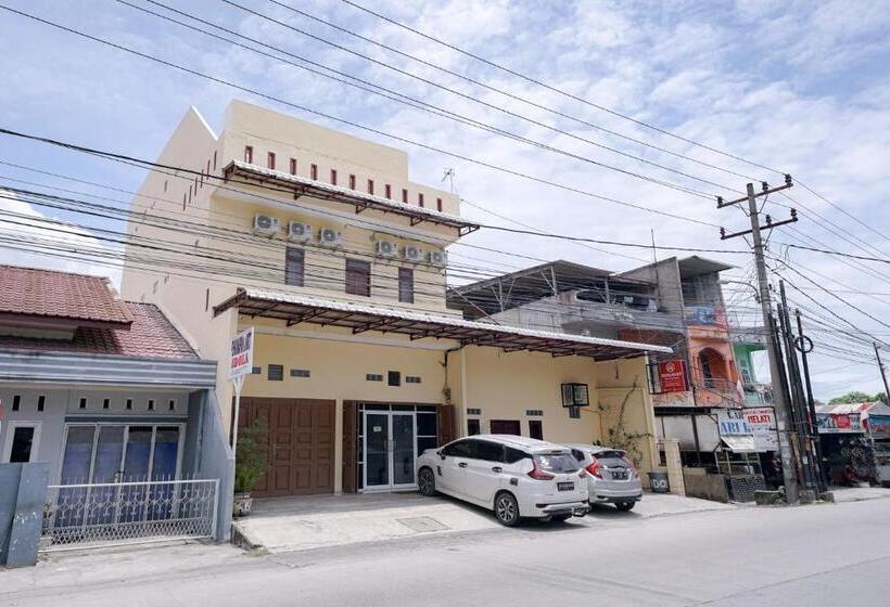 ホテル Koolkost @ Jalan Gaperta Medan