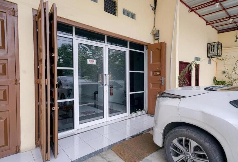 ホテル Koolkost @ Jalan Gaperta Medan