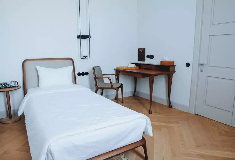 هتل Pana Boutique